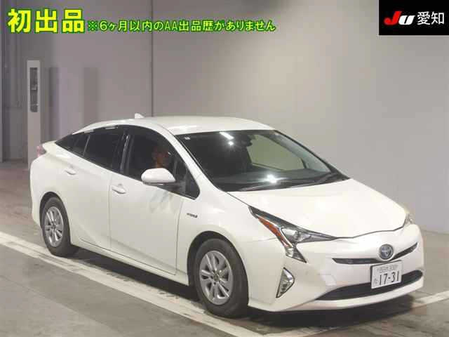 TOYOTA PRIUS — фото