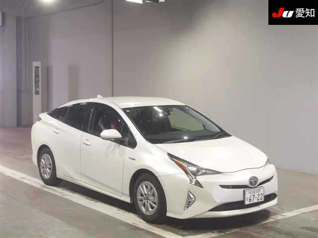 TOYOTA PRIUS — фото