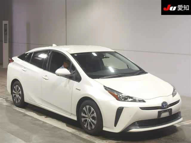 TOYOTA PRIUS — фото