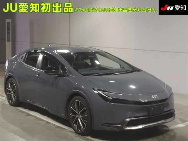 TOYOTA PRIUS — фото