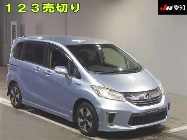HONDA FREED — фото