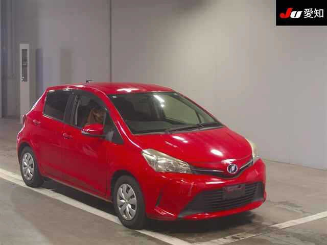 TOYOTA VITZ — фото