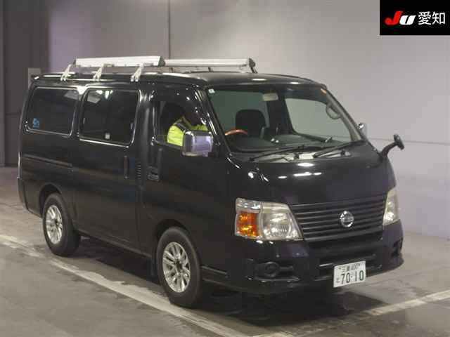 NISSAN CARAVAN — фото