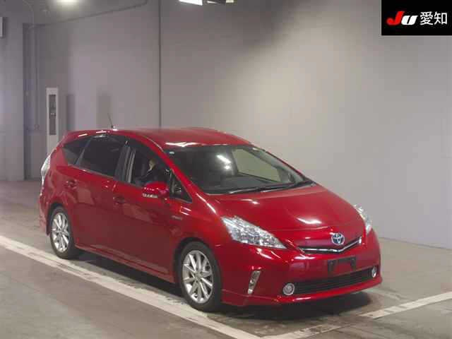 TOYOTA PRIUS — фото