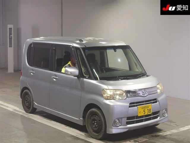 DAIHATSU TANTO — фото