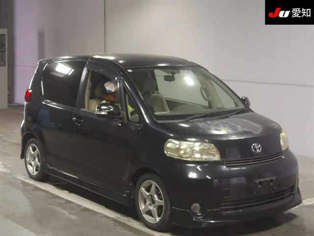 TOYOTA PORTE — фото