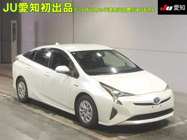 TOYOTA PRIUS — фото