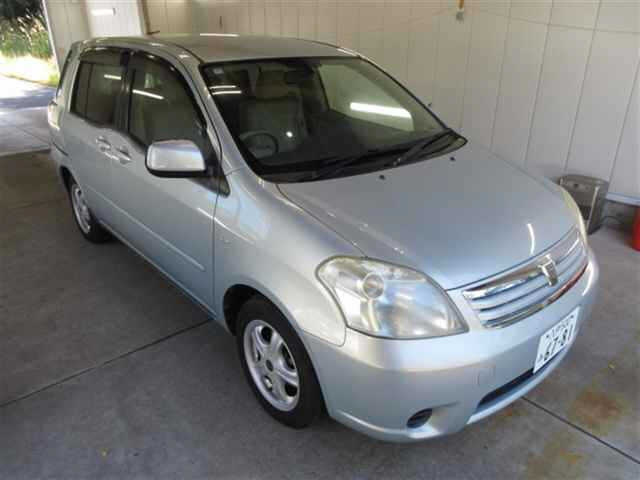 TOYOTA RAUM