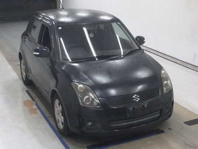 SUZUKI SWIFT — фото