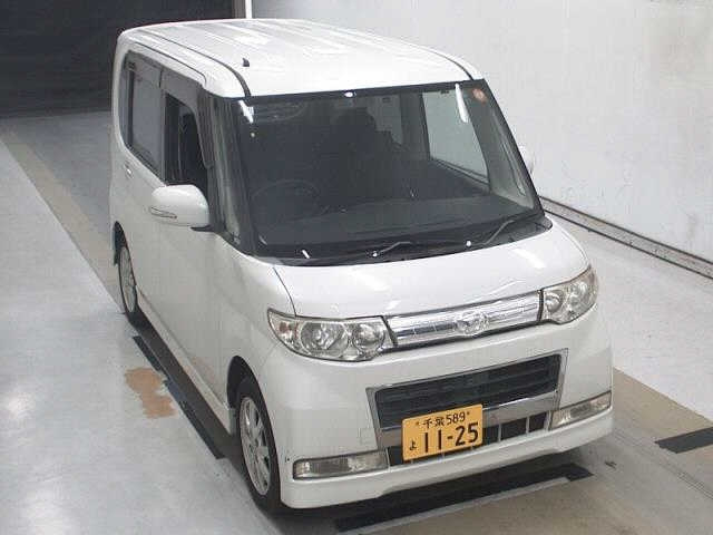 DAIHATSU TANTO — фото