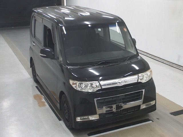 DAIHATSU TANTO — фото