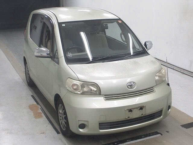TOYOTA PORTE — фото