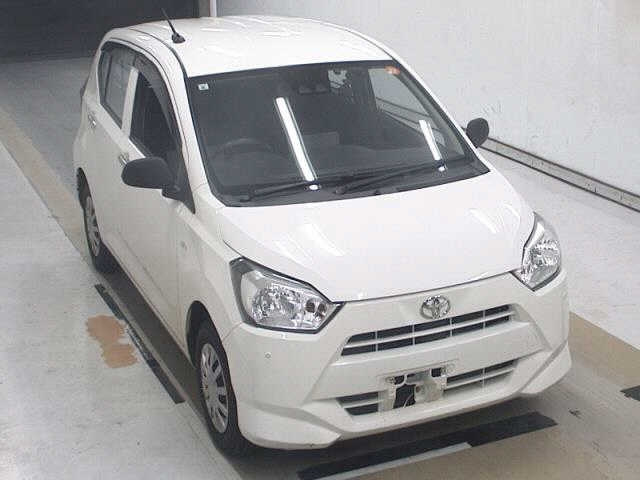 TOYOTA PIXIS — фото