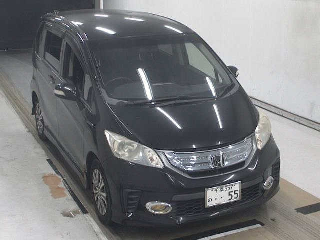 HONDA FREED — фото