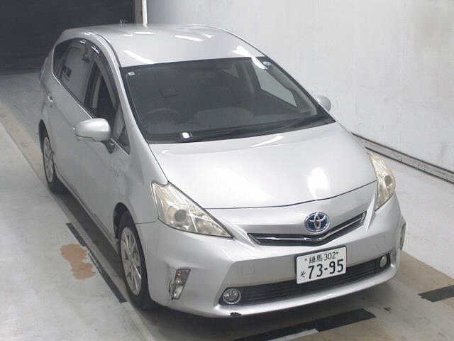 TOYOTA PRIUS — фото