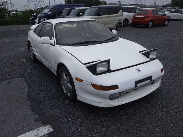 TOYOTA MR2