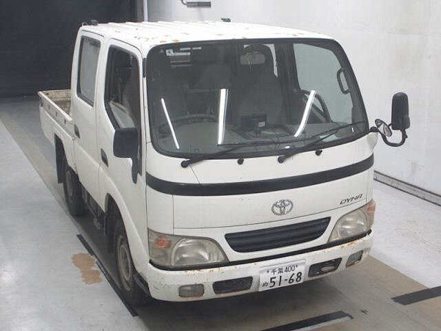 TOYOTA DYNA — фото