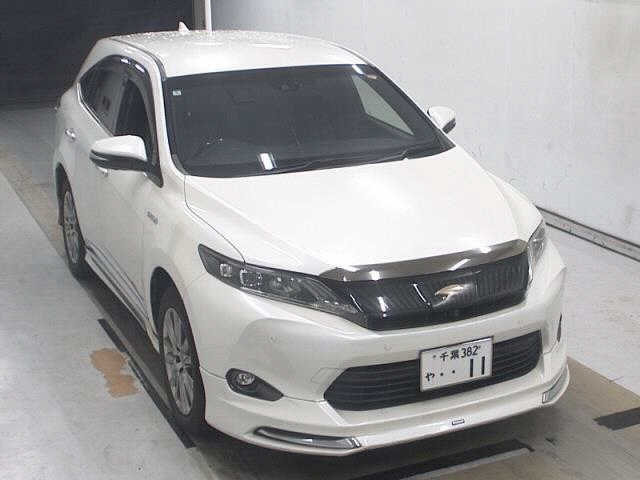 TOYOTA HARRIER
