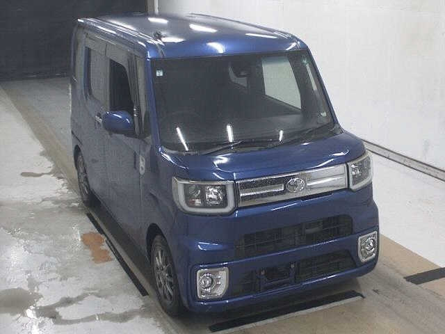 TOYOTA PIXIS MEGA