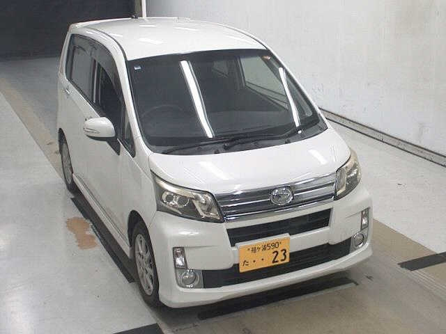 DAIHATSU MOVE — фото