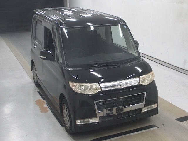 DAIHATSU TANTO — фото
