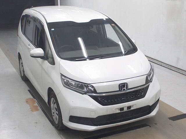 HONDA FREED — фото