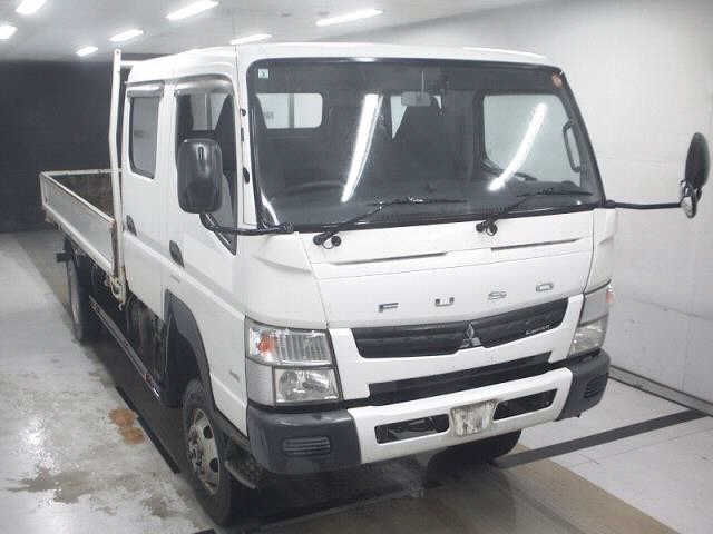 MITSUBISHI CANTER — фото
