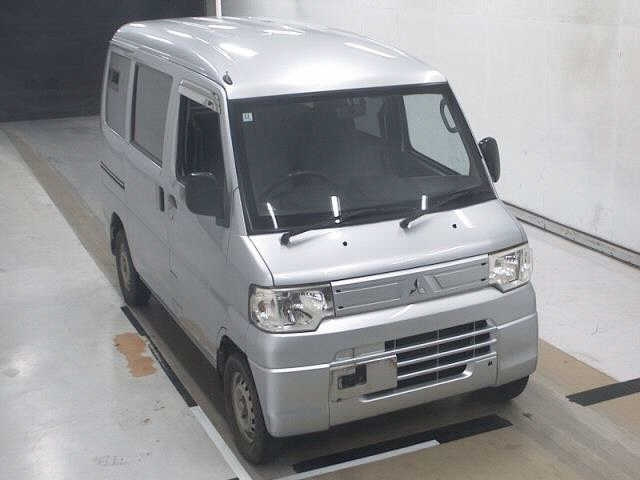 MITSUBISHI MINICAB — фото