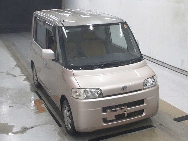DAIHATSU TANTO — фото