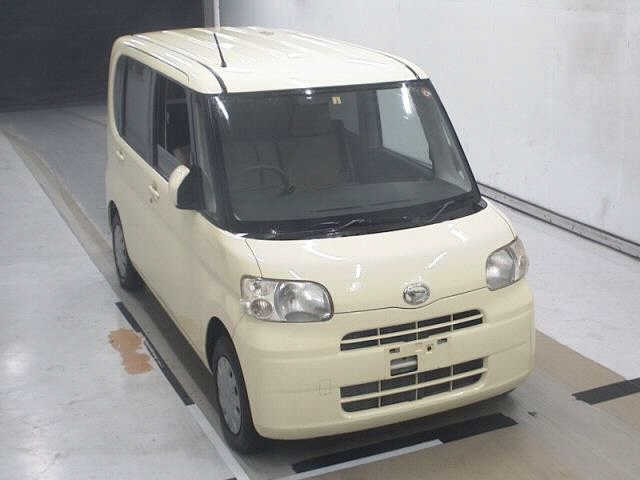 DAIHATSU TANTO — фото