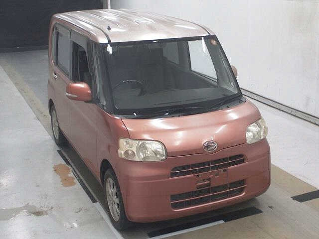 DAIHATSU TANTO — фото