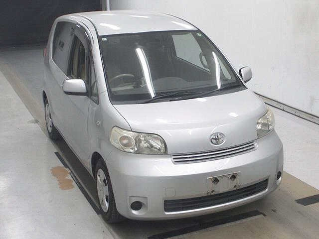 TOYOTA PORTE — фото