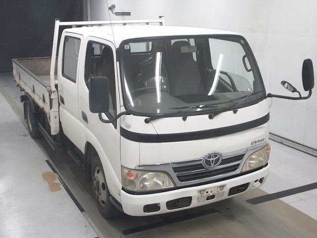 TOYOTA DYNA — фото