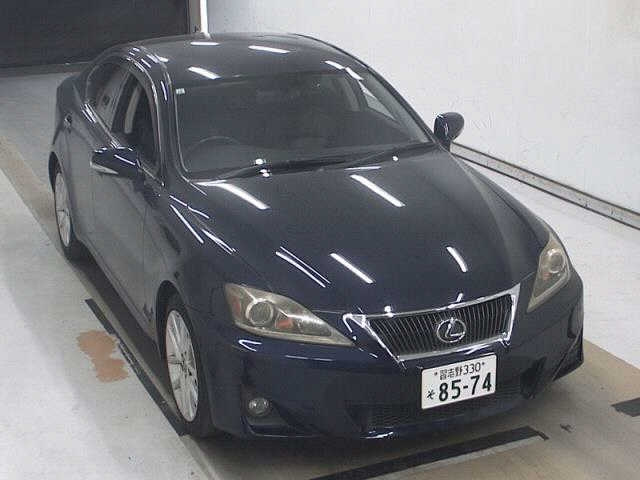 LEXUS IS — фото