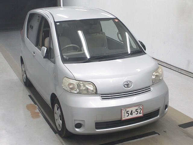 TOYOTA PORTE — фото