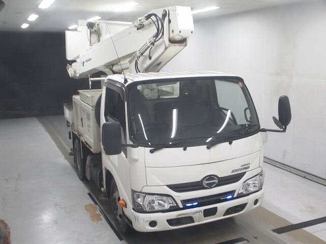 HINO DUTRO — фото