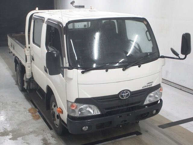 TOYOTA DYNA — фото