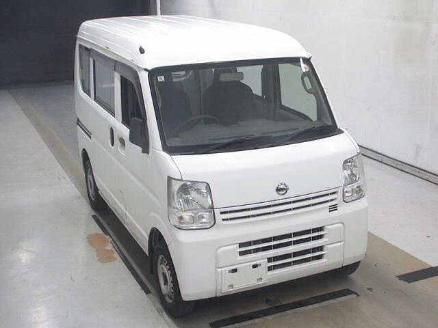 NISSAN CLIPPER — фото