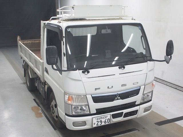 MITSUBISHI CANTER — фото