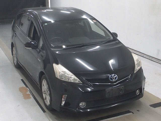 TOYOTA PRIUS — фото