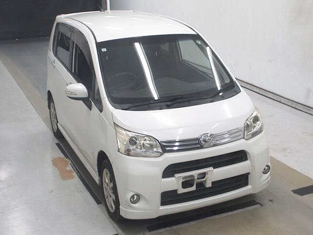 DAIHATSU MOVE — фото
