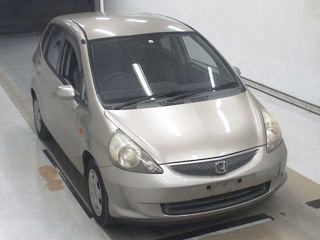 HONDA FIT — фото