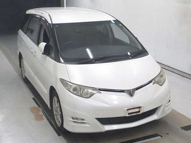 TOYOTA ESTIMA — фото