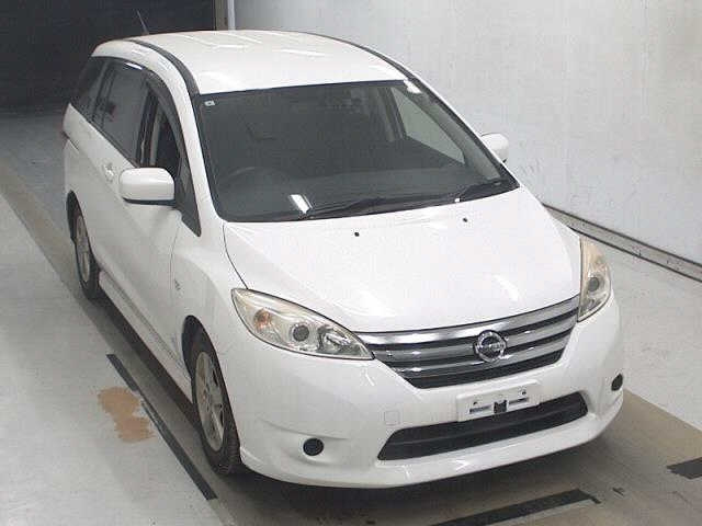 NISSAN LAFESTA — фото