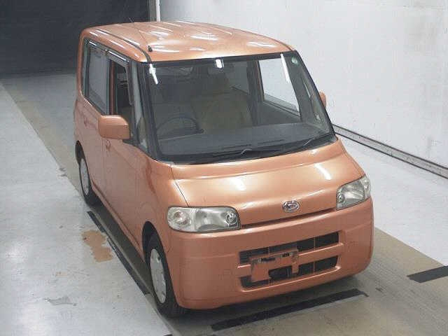DAIHATSU TANTO — фото