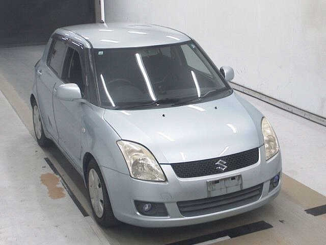 SUZUKI SWIFT — фото
