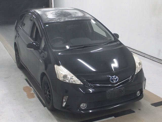 TOYOTA PRIUS — фото
