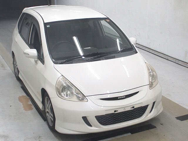 HONDA FIT — фото