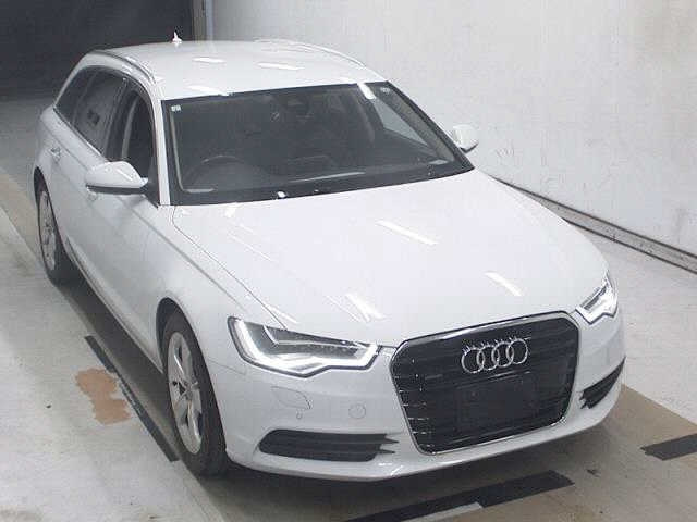 AUDI A6 — фото