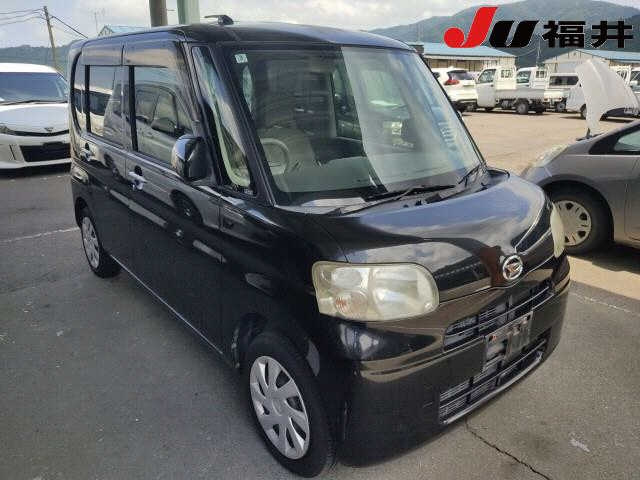 DAIHATSU TANTO — фото